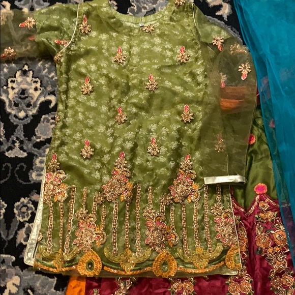 Stunning kids fancy lehenga three piece suit - Picture 2 of 8